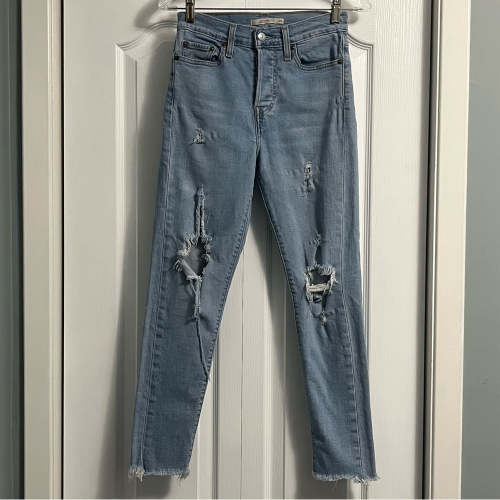 LEVIS Wedgie skinny ripped distressed denim jeans women’s size 26 high rise blue